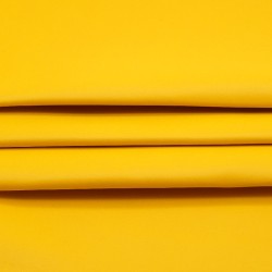 Peau d'agneau. Cuir lisse. Teinte Jaune